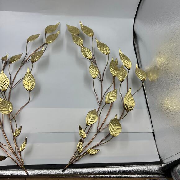 Vintage Metal Thin Hammered Gold Tone Leaves & Branches MCM Wall Hanging - Picture 2 of 10